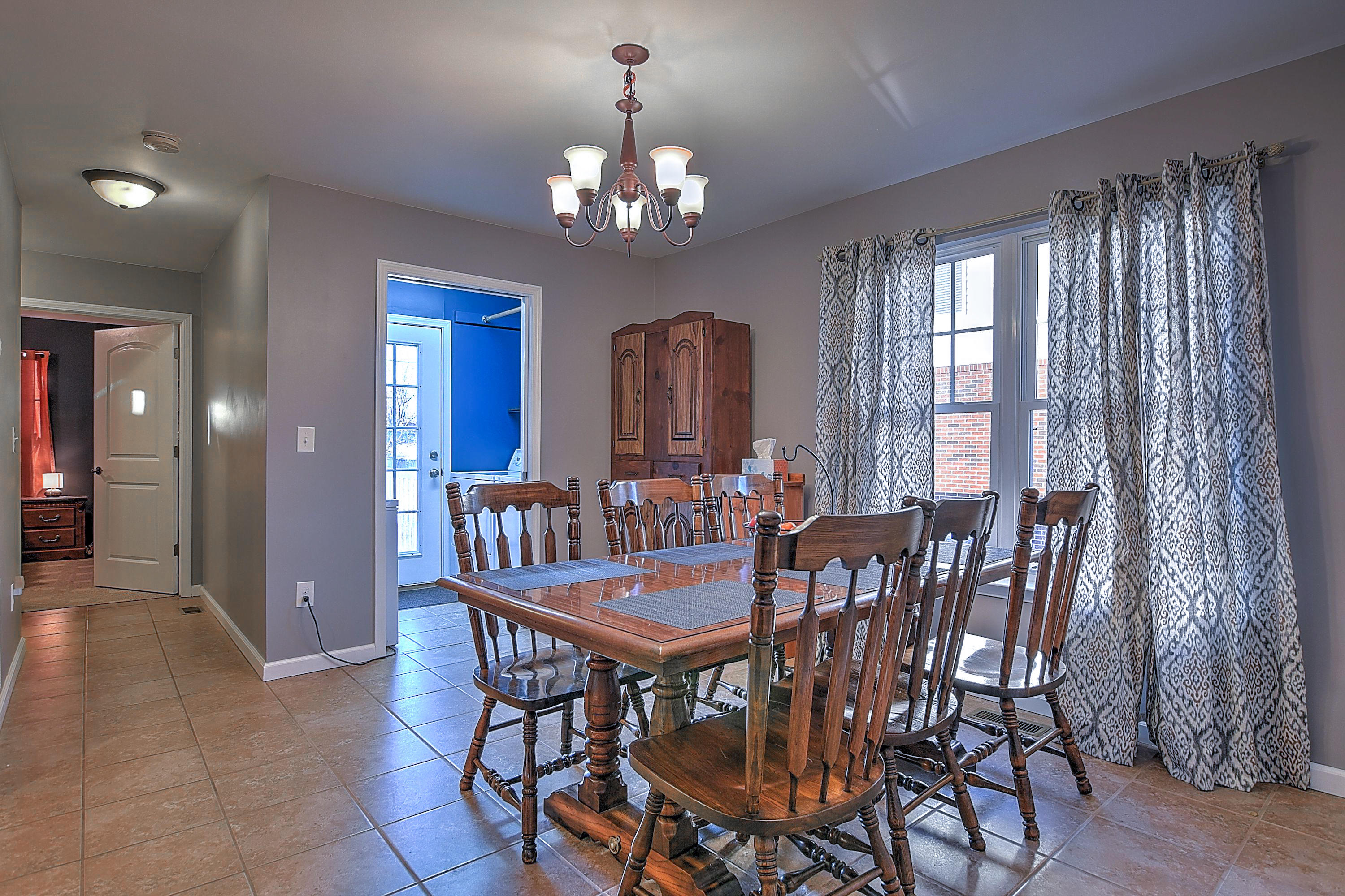 2233 Sherwood Road Kingsport, TN 37664 - Photo 11 of 28 2233 SHERWOOD-9