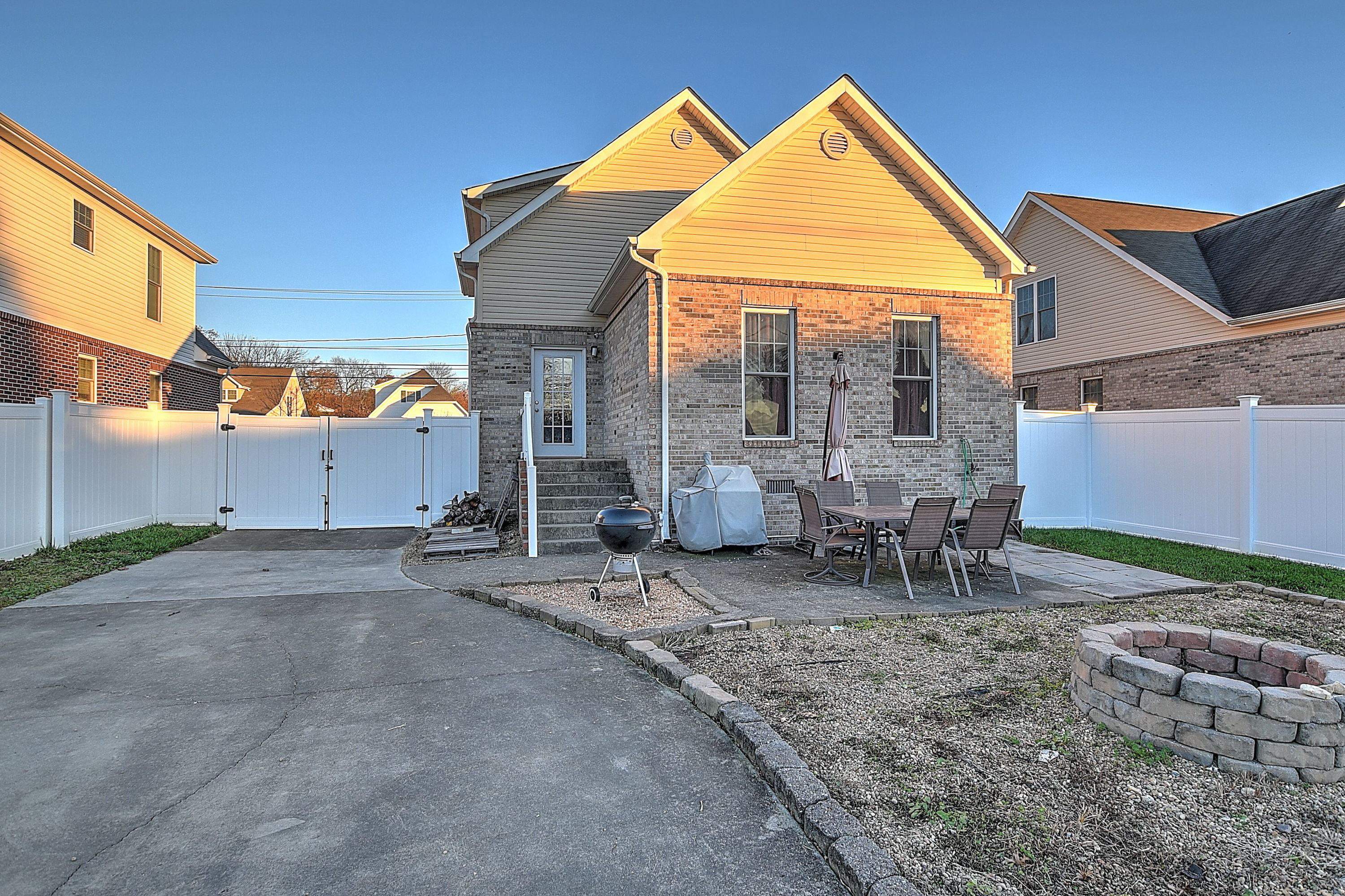 2233 Sherwood Road Kingsport, TN 37664 - Photo 23 of 28 2233 SHERWOOD-24