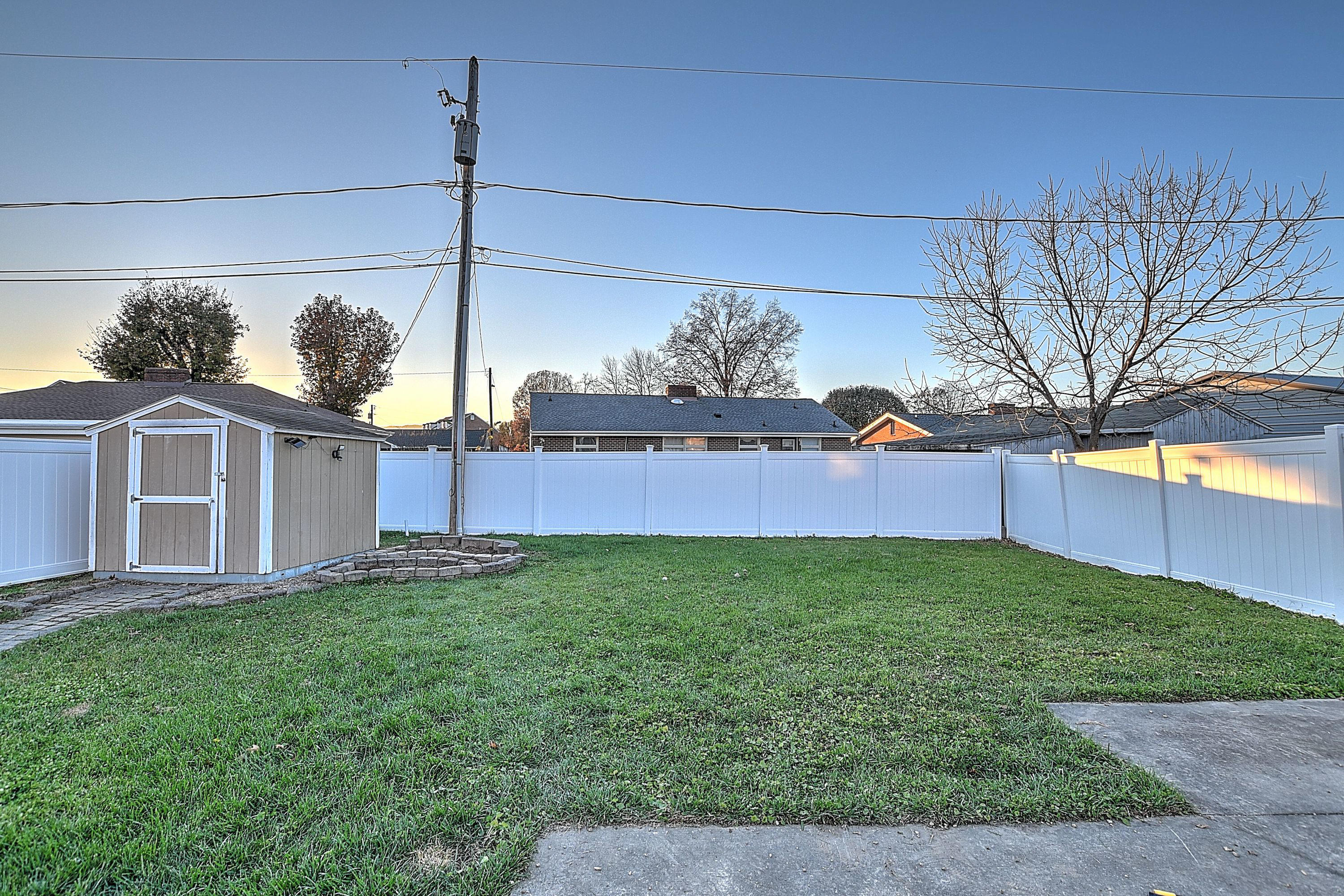 2233 Sherwood Road Kingsport, TN 37664 - Photo 24 of 28 2233 SHERWOOD-28