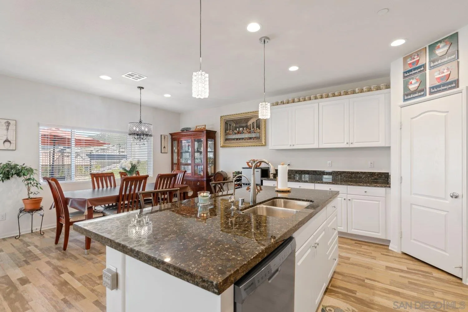 446 Calabrese Street Fallbrook, CA 92028 - Photo 2 of 2 Gallery Image 2