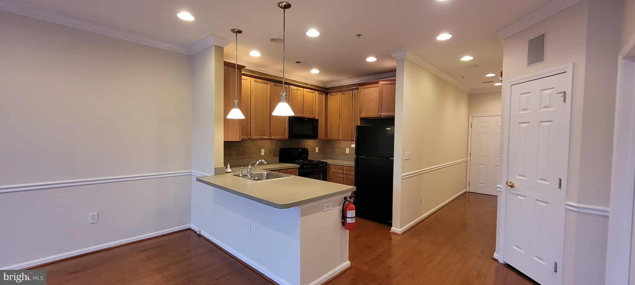 515 Highland Estates Clementon, NJ 08021 - Photo 10 of 25 a bathroom with a sink a mirror and a shower