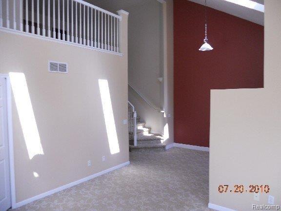 601 Fenton Commons Lane, Unit 1 Fenton, MI 48430 - Photo 5 of 12 DSCN1243-mfsopt