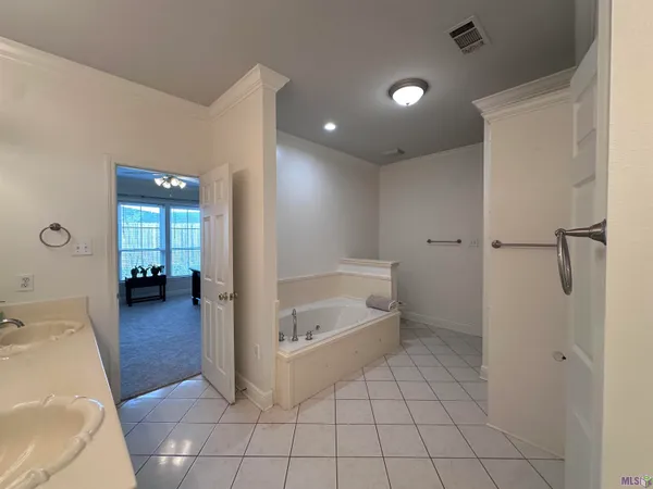 $365,000 | 14203 North Gate House Avenue, Baton Rouge, LA 70817