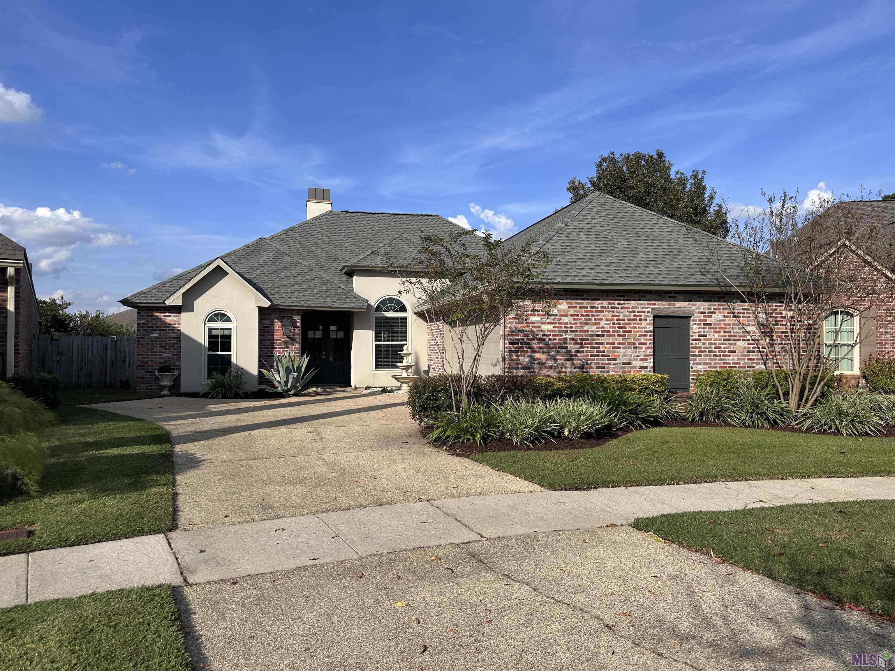 14203 North Gate House Avenue Baton Rouge, LA 70817 - Photo 4 of 34