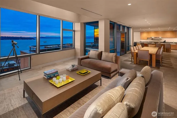 $6,900,000 | 715 2nd Avenue, Unit 1501, Seattle, WA 98104