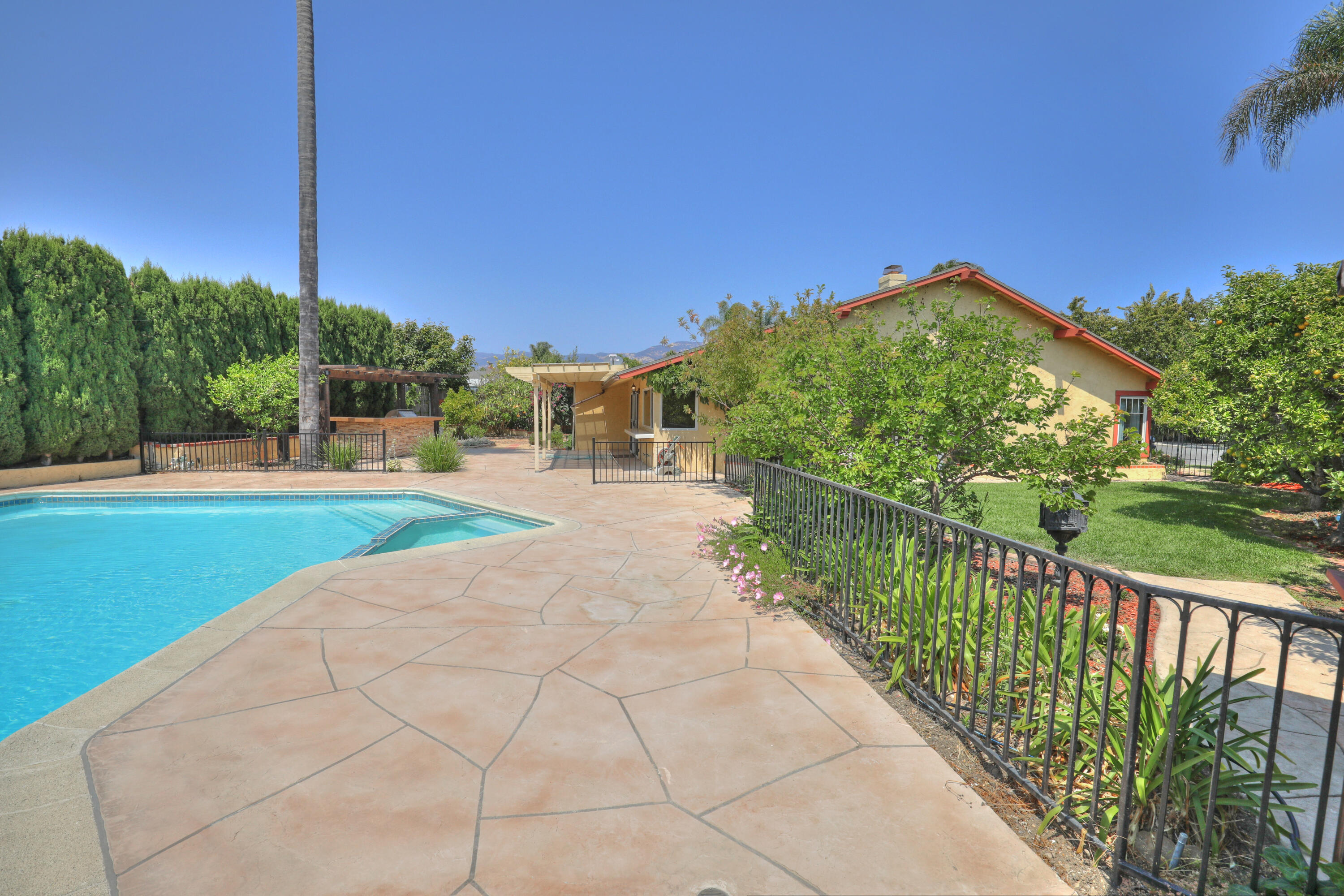 7167 Armstrong Road Goleta, CA 93117 - Photo 37 of 38 Pool