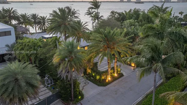 $40,000 | 2440 North Shore Terrace, Miami Beach, FL 33141