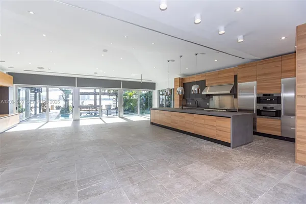 $40,000 | 2440 North Shore Terrace, Miami Beach, FL 33141