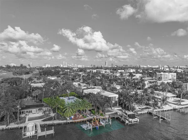 $40,000 | 2440 North Shore Terrace, Miami Beach, FL 33141