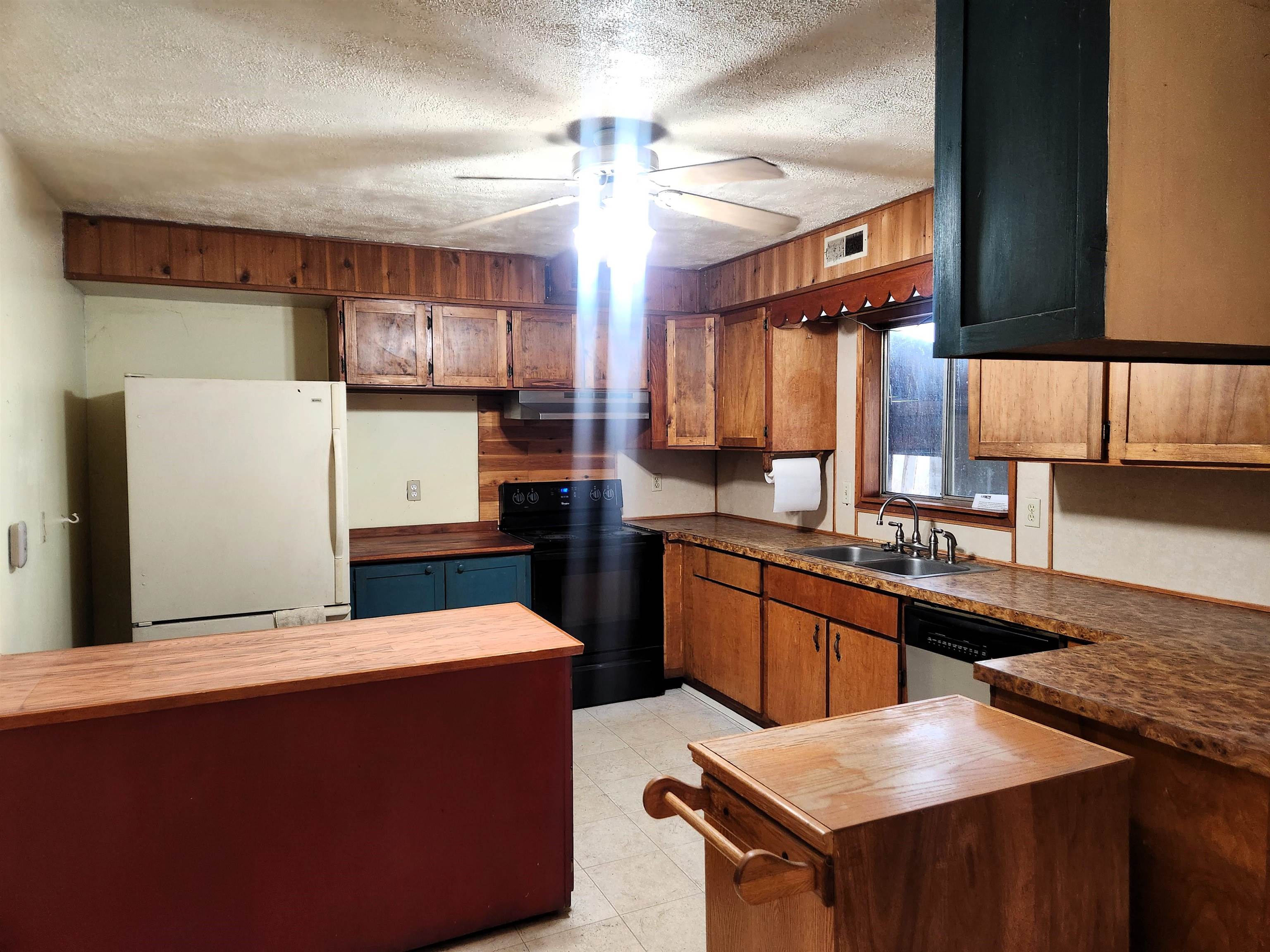 789 Kitt-Narcisse Road, Unit E Colville, WA 99114 - Photo 4 of 24