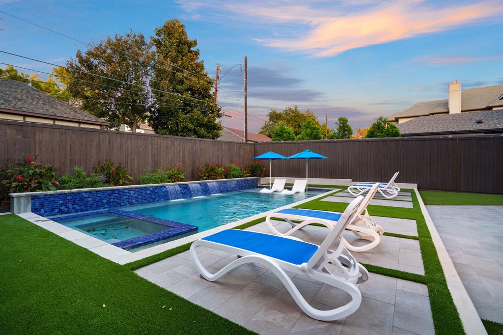 6211 Velasco Avenue Dallas, TX 75214 - Photo 30 of 38 a view of an outdoor space pool patio and outdoor seating