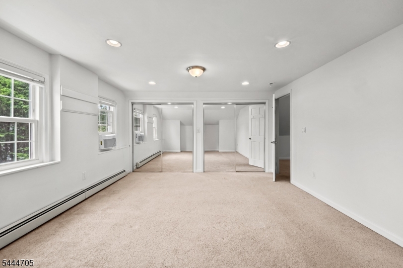 54 Chestnut Avenue Park Ridge, NJ 07656 - Photo 20 of 38 Gallery Image 20