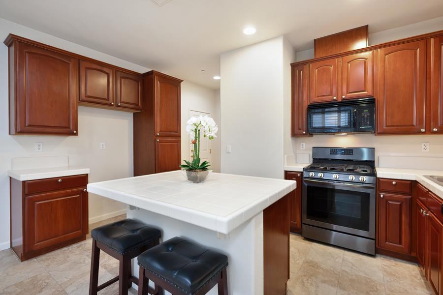 2060 Sierra View Circle, Unit 2 Lincoln, CA 95648 - Photo 11 of 31