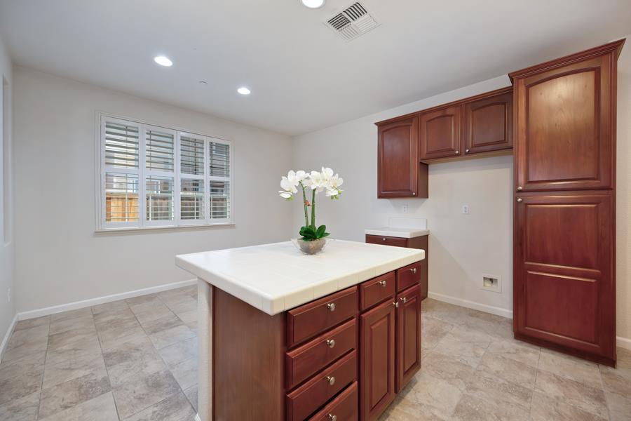 2060 Sierra View Circle, Unit 2 Lincoln, CA 95648 - Photo 12 of 31