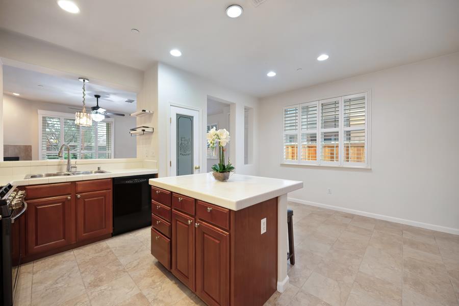 2060 Sierra View Circle, Unit 2 Lincoln, CA 95648 - Photo 13 of 31