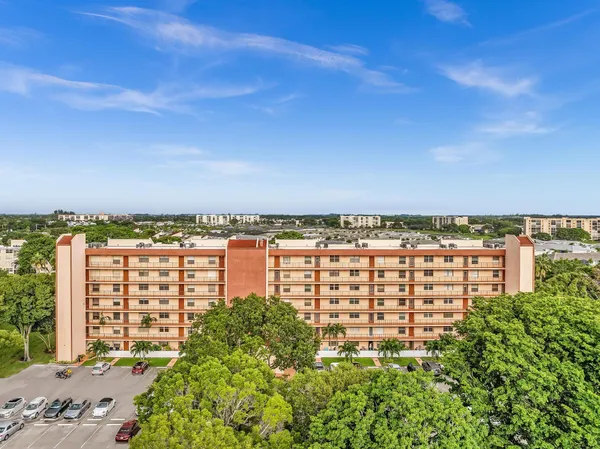 $2,100 | 14623 Bonaire Boulevard, Unit 410, Delray Beach, FL 33446