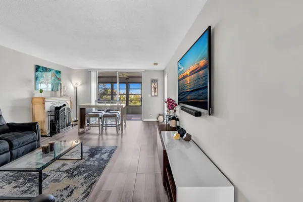$2,100 | 14623 Bonaire Boulevard, Unit 410, Delray Beach, FL 33446