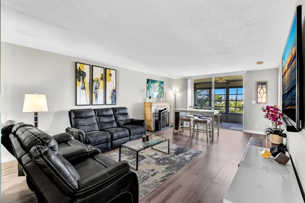 $2,100 | 14623 Bonaire Boulevard, Unit 410, Delray Beach, FL 33446