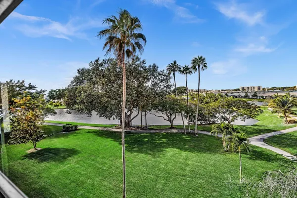 $2,100 | 14623 Bonaire Boulevard, Unit 410, Delray Beach, FL 33446