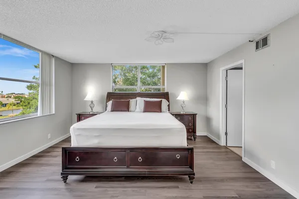 $2,100 | 14623 Bonaire Boulevard, Unit 410, Delray Beach, FL 33446