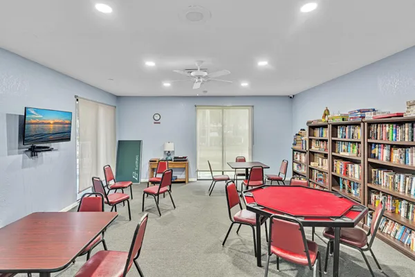 $2,100 | 14623 Bonaire Boulevard, Unit 410, Delray Beach, FL 33446