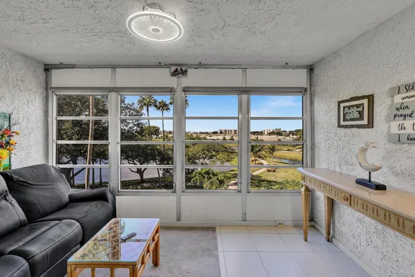 $2,100 | 14623 Bonaire Boulevard, Unit 410, Delray Beach, FL 33446