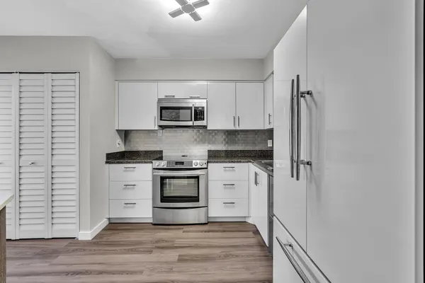 $2,100 | 14623 Bonaire Boulevard, Unit 410, Delray Beach, FL 33446