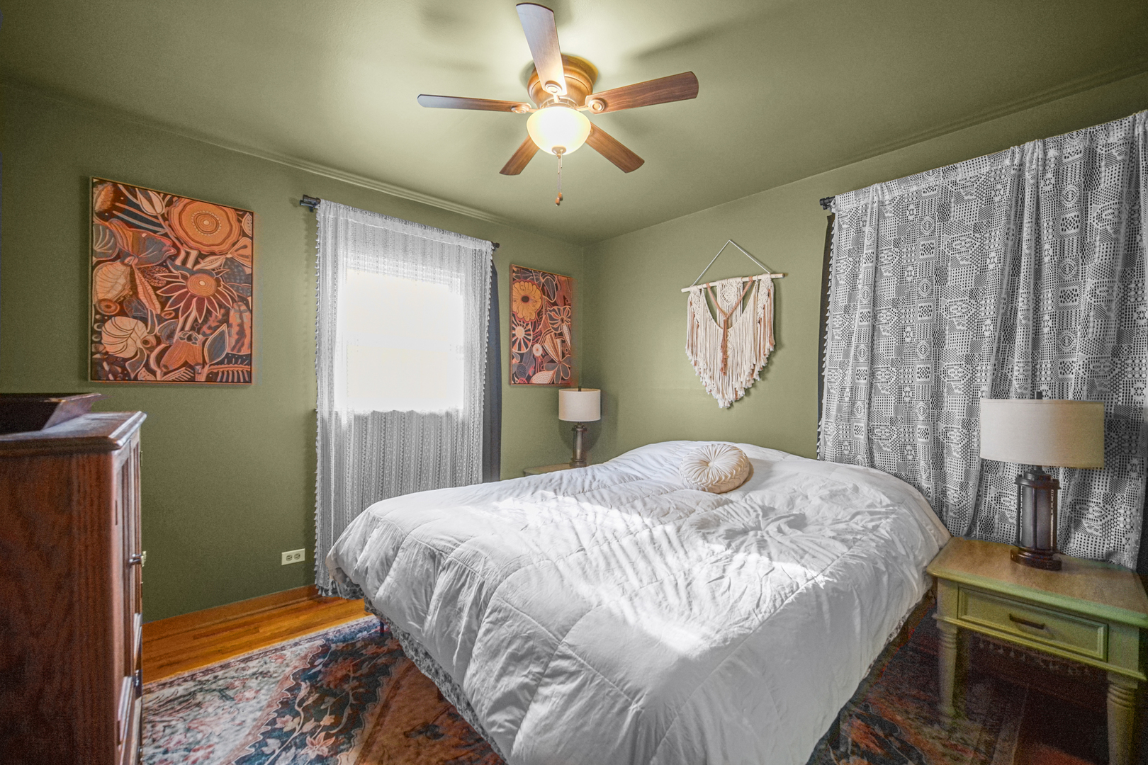 325 South Wisconsin Avenue Addison, IL 60101 - Photo 9 of 16 Gallery Image 9