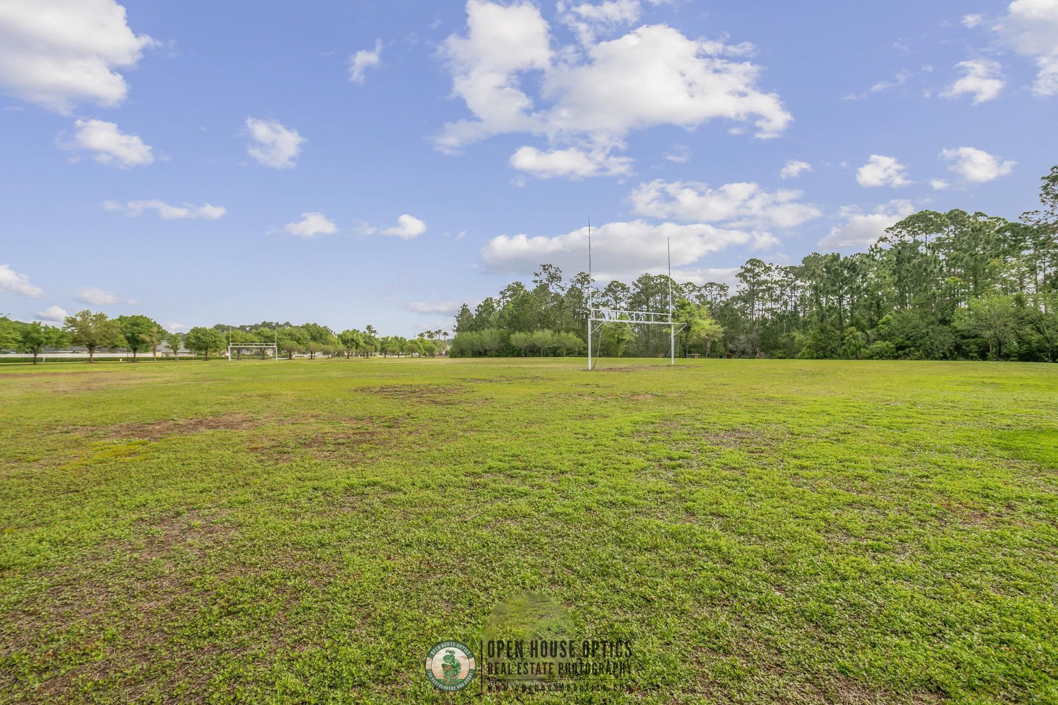 554 Wooded Crossing Circle St. Augustine, FL 32084 - Photo 32 of 43 a view of an ocean and a houses