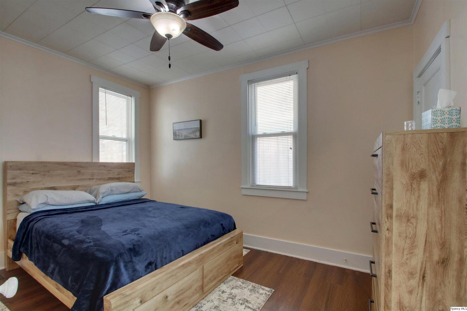 1031 South 12th Street Quincy, IL 62301 - Photo 5 of 22