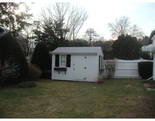 70 Livermore Road Belmont, MA 02478 - Photo 5 of 17 Gallery Image 5