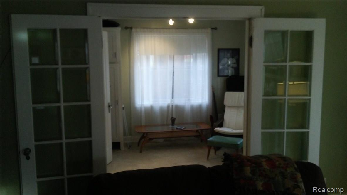 15042 Stahelin Road Detroit, MI 48223 - Photo 6 of 40 20170223_165741.jpg