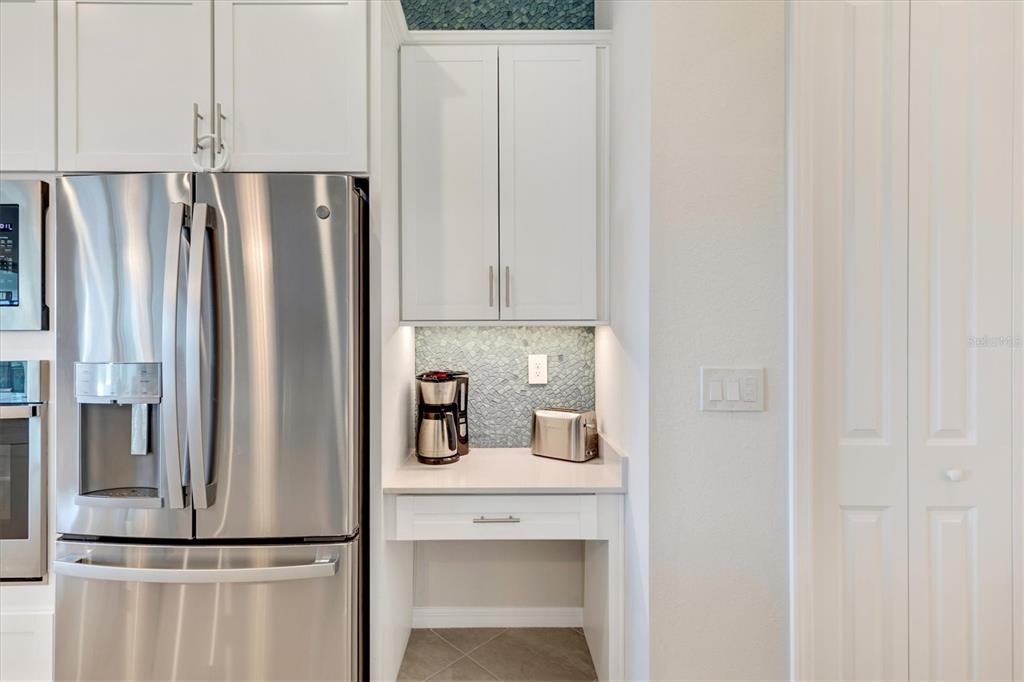 12736 Tulum Loop Venice, FL 34293 - Photo 13 of 100