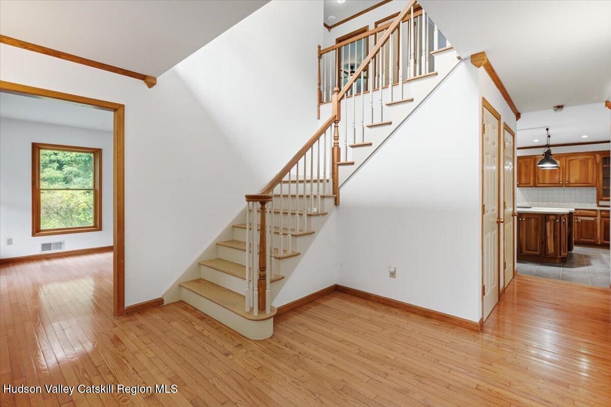 182 Red Rock Road Leeds, NY 12451 - Photo 13 of 53 13-Entryway