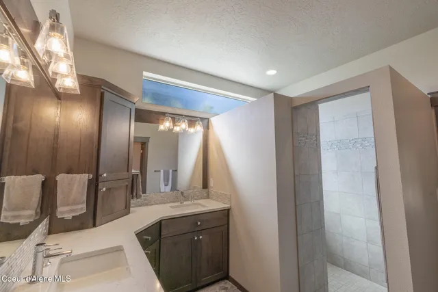 $924,900 | 13105 East Copper River Lane, Spokane, WA 99206