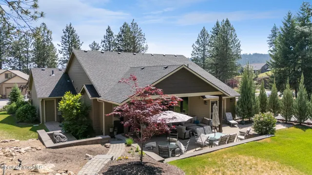 $924,900 | 13105 East Copper River Lane, Spokane, WA 99206