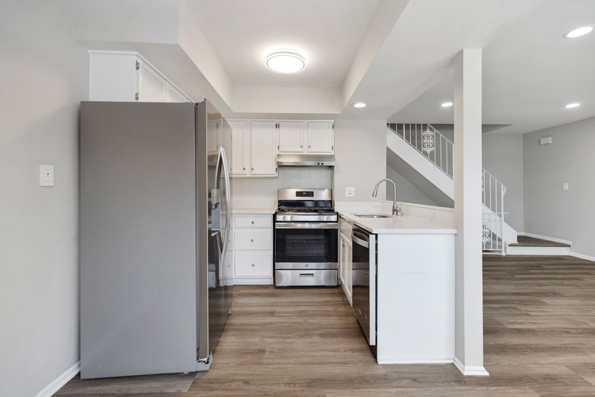 262 Inverrary Lane Deerfield, IL 60015 - Photo 10 of 26