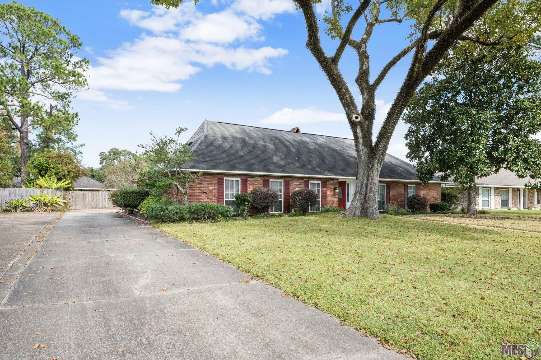12543 Warwick Avenue Baton Rouge, LA 70815 - Photo 2 of 22