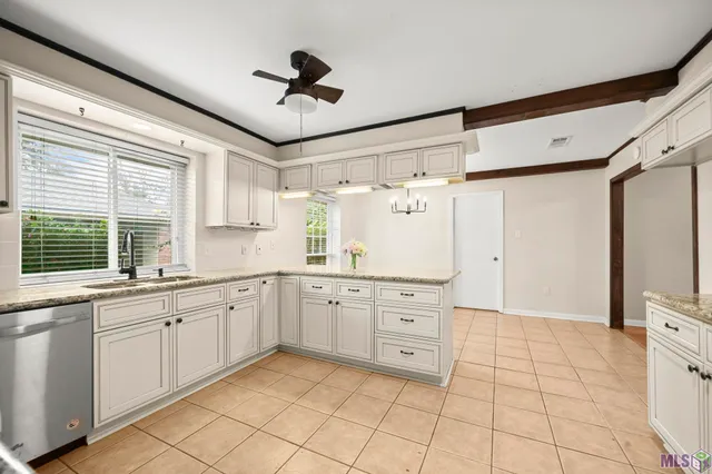 $319,900 | 12543 Warwick Avenue, Baton Rouge, LA 70815