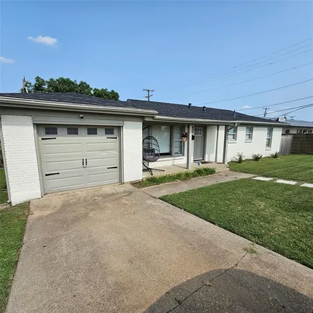 $299,999 | 802 Brown Trail, Bedford, TX 76022