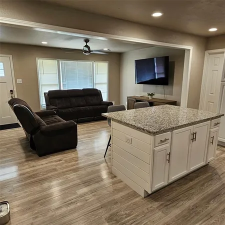 $299,999 | 802 Brown Trail, Bedford, TX 76022