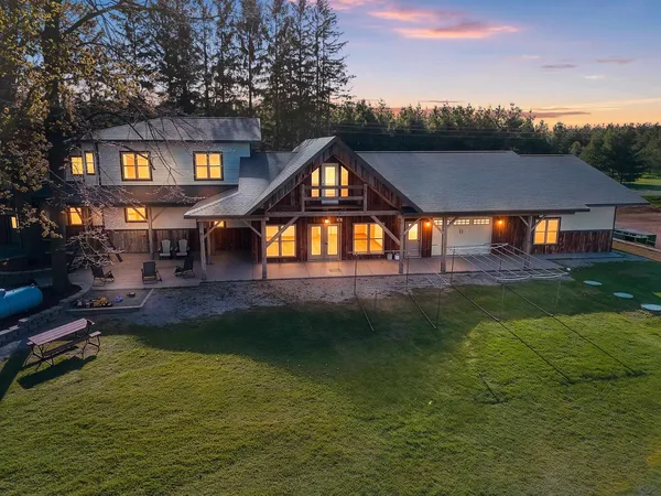 $650,000 | 5836 County Road V, Gillett, WI 54124