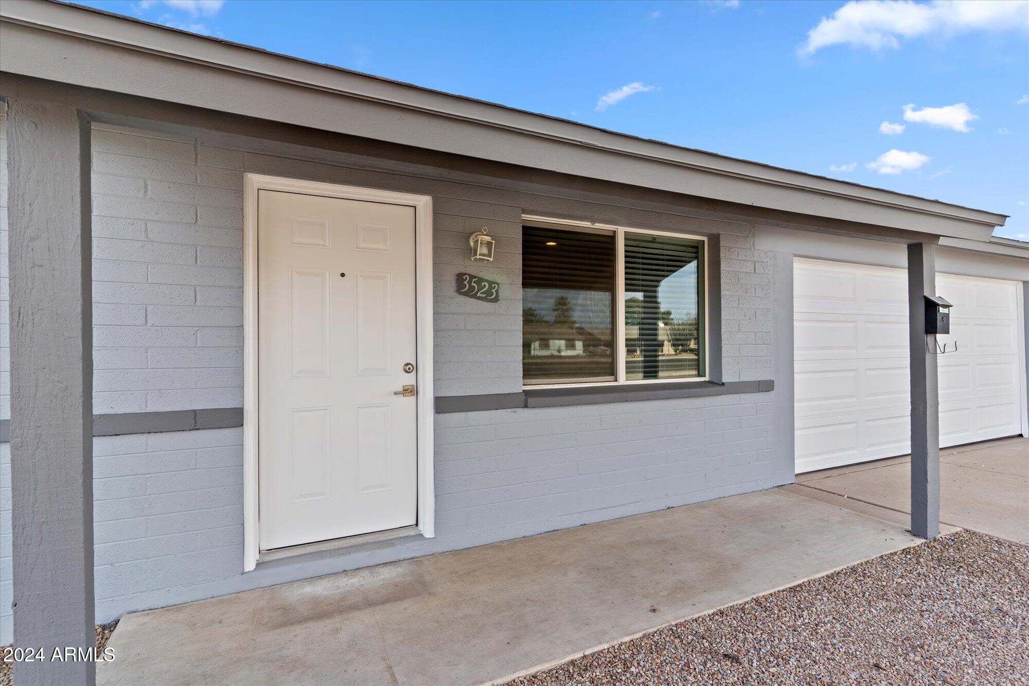 3523 East Thunderbird Road Phoenix, AZ 85032 - Photo 8 of 26 Covered Front Patio