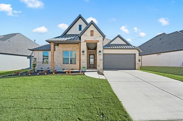 $549,900 | 914 Highlands Avenue, Aledo, TX 76008