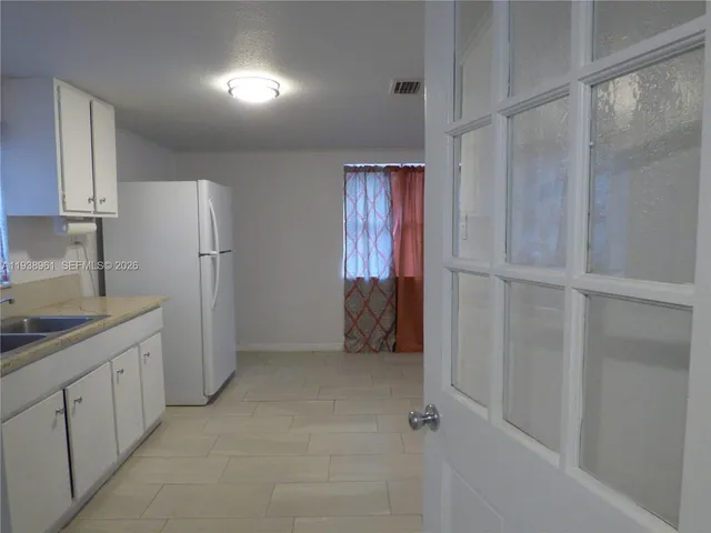 $1,350 | 1135 East Voorhis Avenue, DeLand, FL 32724