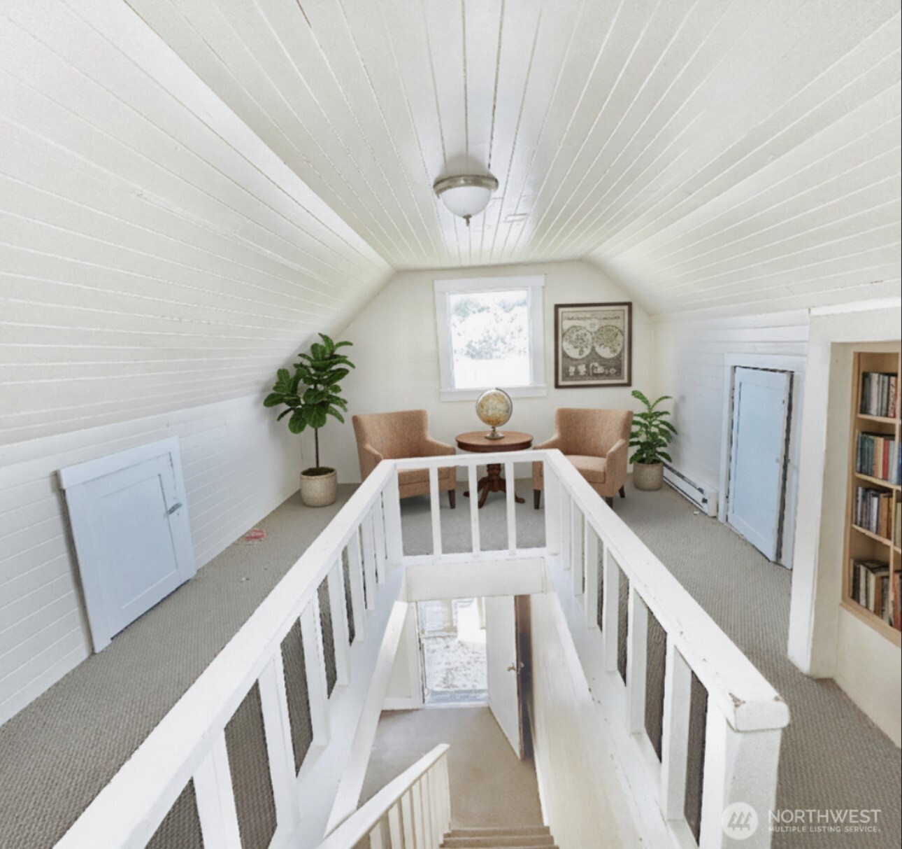 1202 West Perry Street Aberdeen, WA 98520 - Photo 17 of 35 a view of an entryway with wooden floor