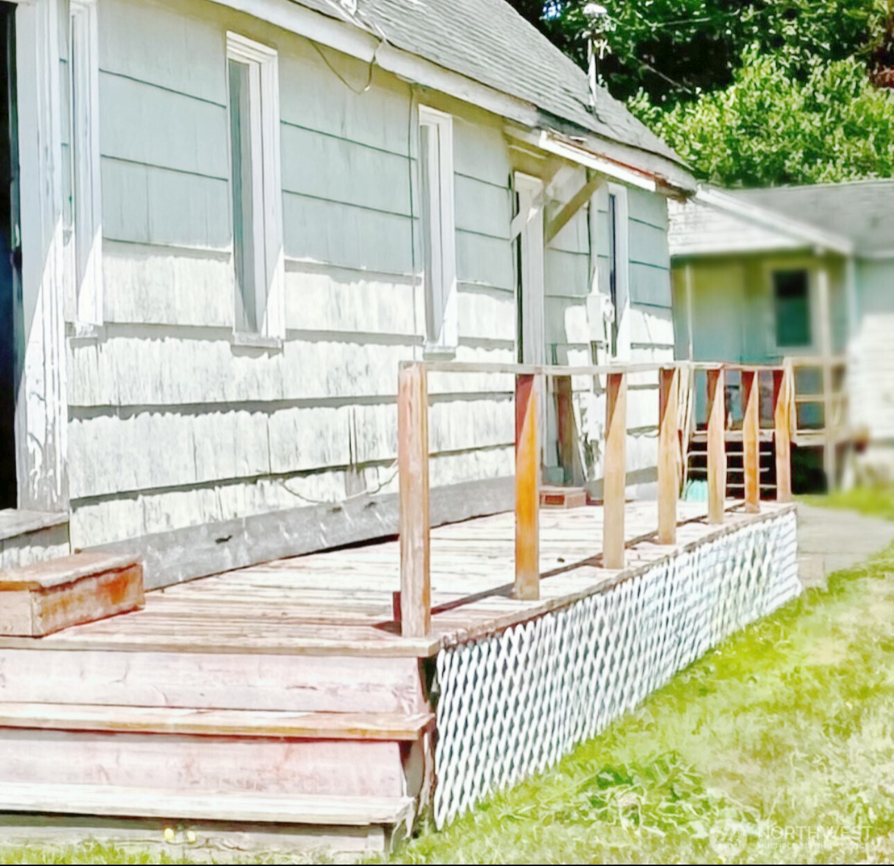 1202 West Perry Street Aberdeen, WA 98520 - Photo 4 of 35 a view of a house with a outdoor view