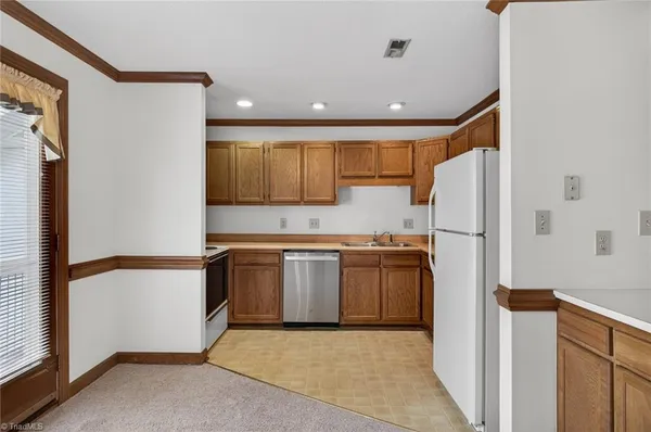 $200,000 | 2004 Saddlegate Court, Greensboro, NC 27407