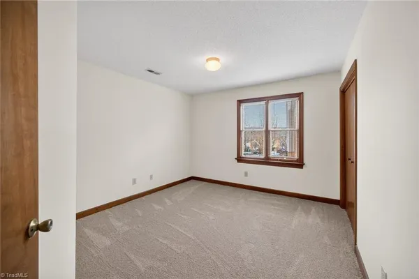 $200,000 | 2004 Saddlegate Court, Greensboro, NC 27407