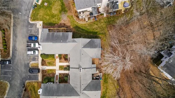 $200,000 | 2004 Saddlegate Court, Greensboro, NC 27407